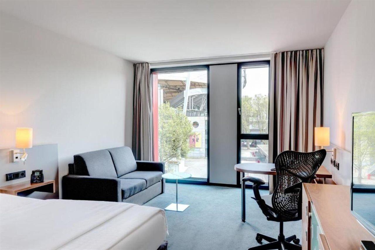 Hilton Garden Inn Stuttgart Neckarpark Luaran gambar