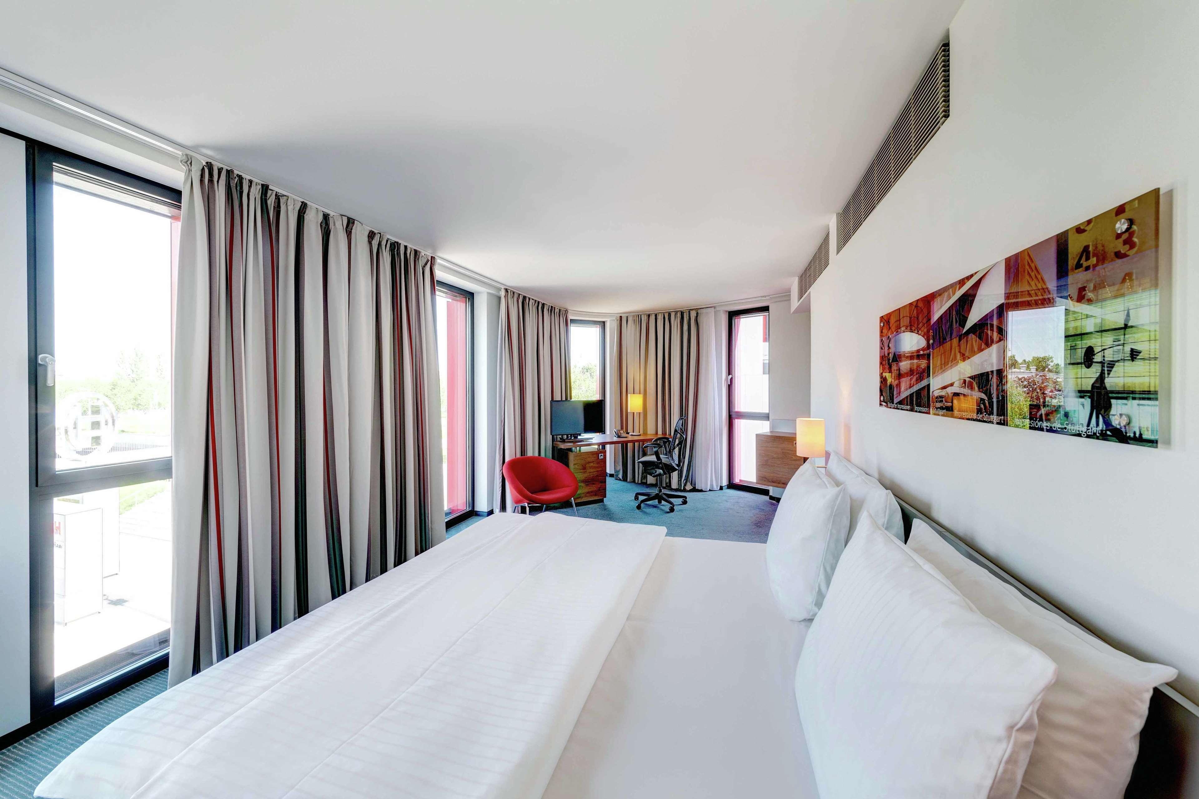Hilton Garden Inn Stuttgart Neckarpark Luaran gambar