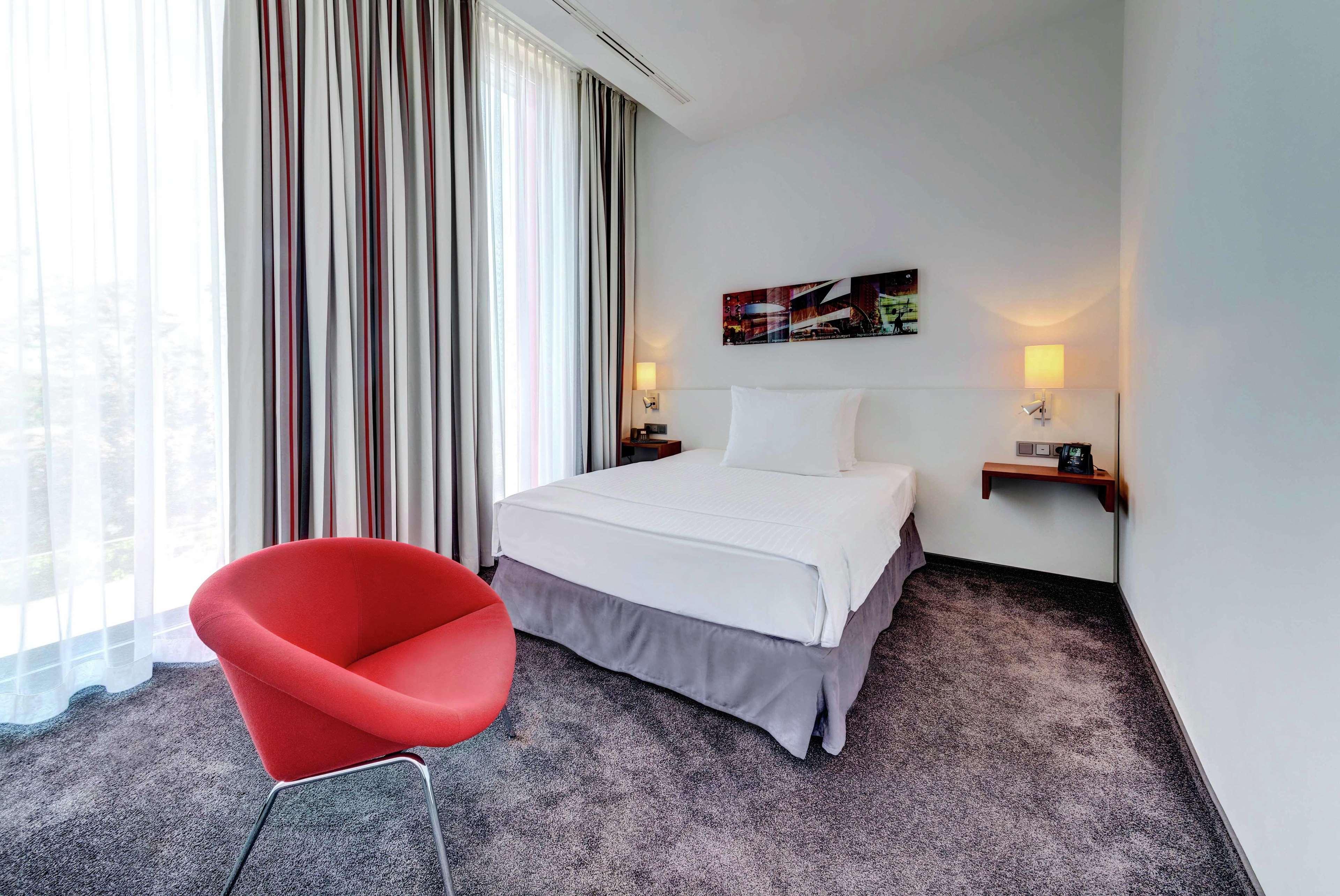 Hilton Garden Inn Stuttgart Neckarpark Luaran gambar