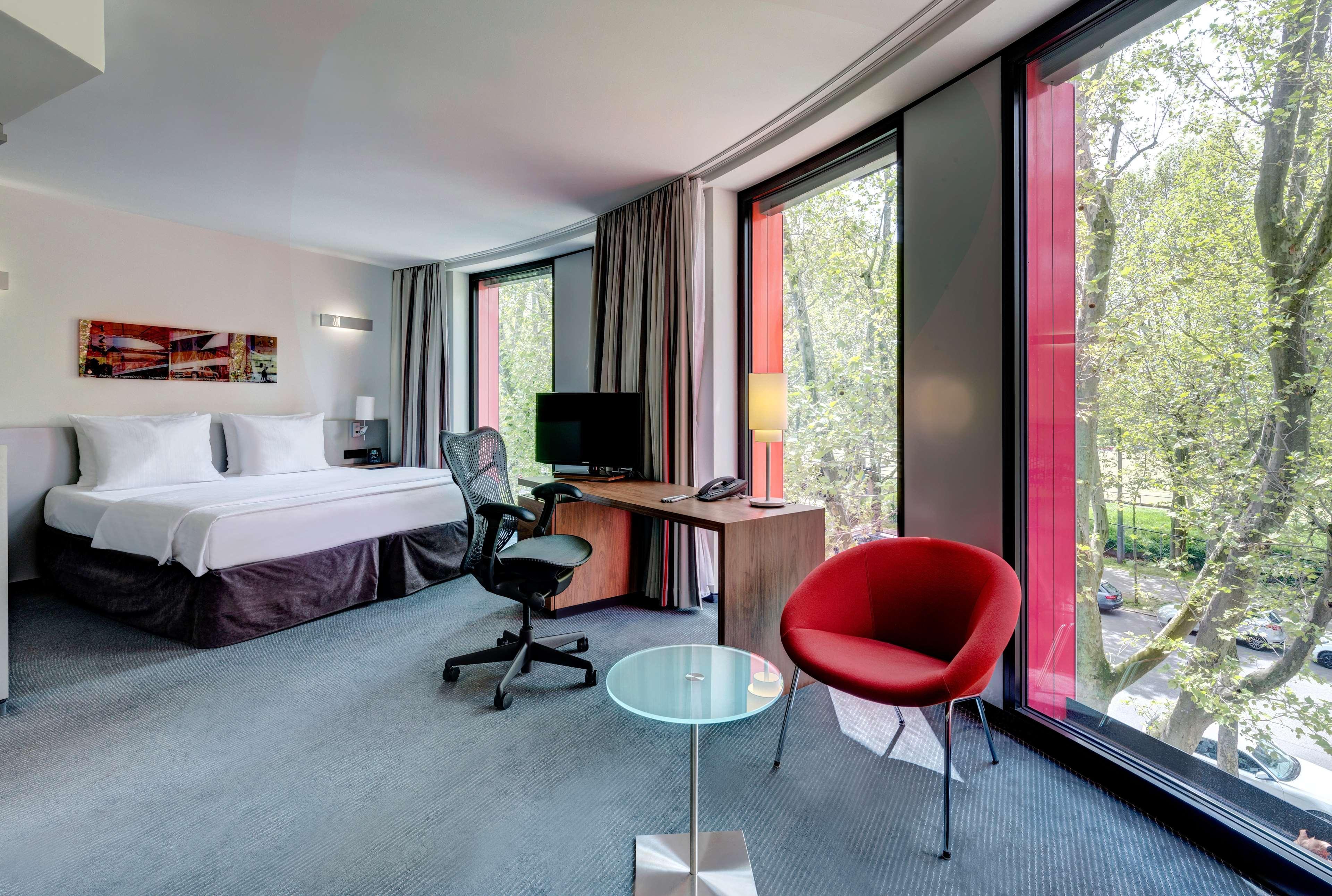 Hilton Garden Inn Stuttgart Neckarpark Luaran gambar