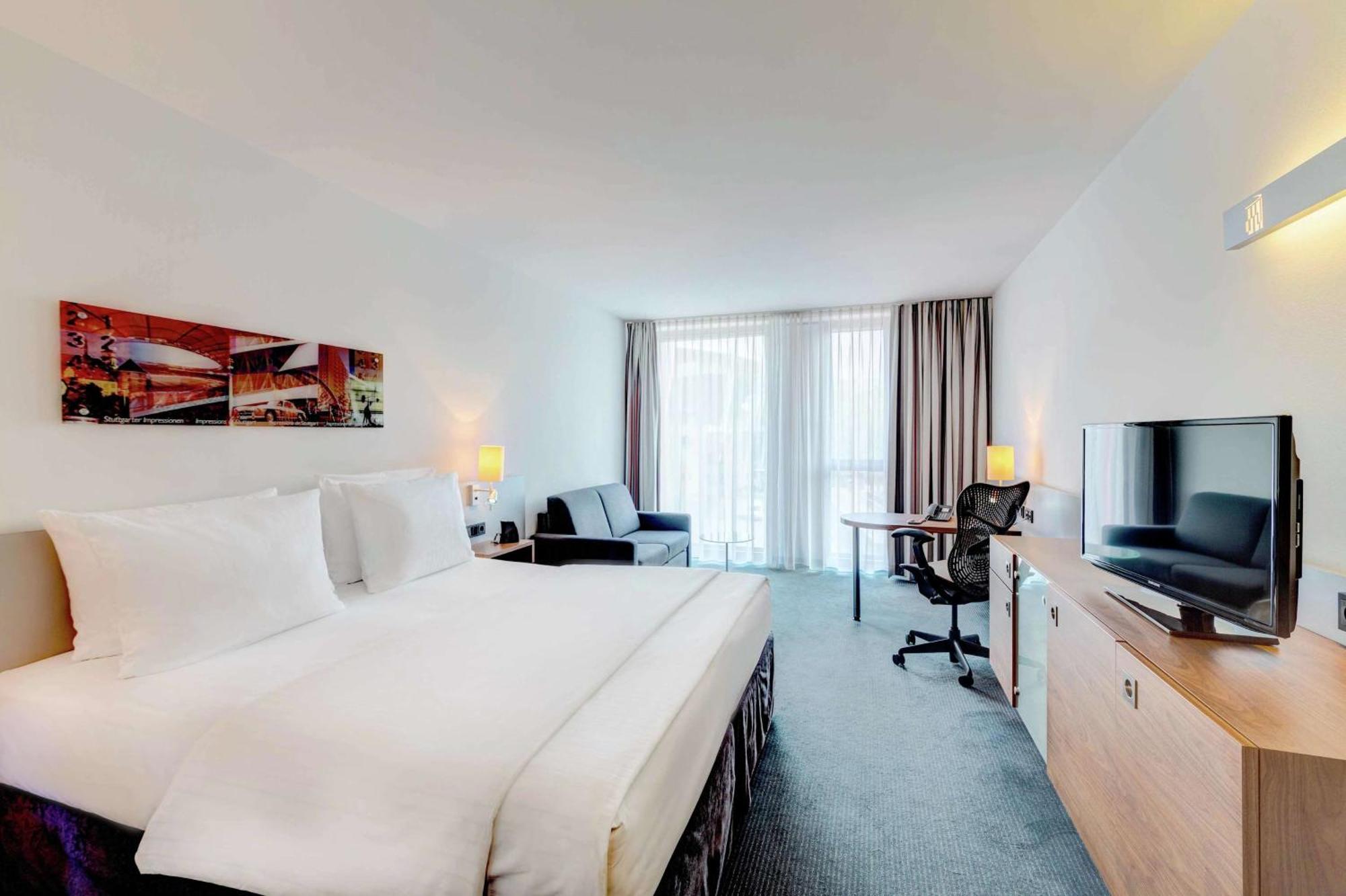 Hilton Garden Inn Stuttgart Neckarpark Luaran gambar