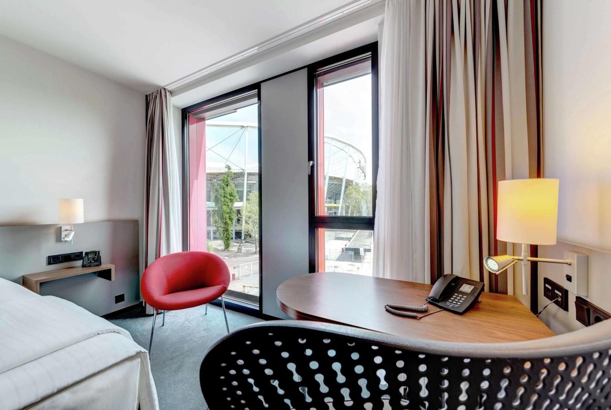Hilton Garden Inn Stuttgart Neckarpark Luaran gambar