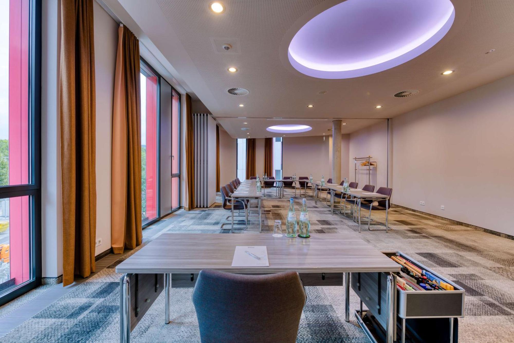 Hilton Garden Inn Stuttgart Neckarpark Luaran gambar